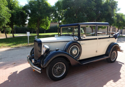 Coche clásico de bodas